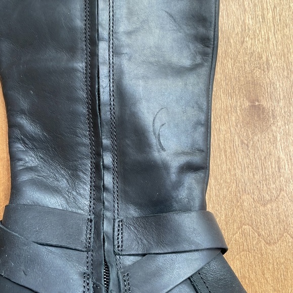 Ugg heeled leather boots! New! - Picture 9 of 10